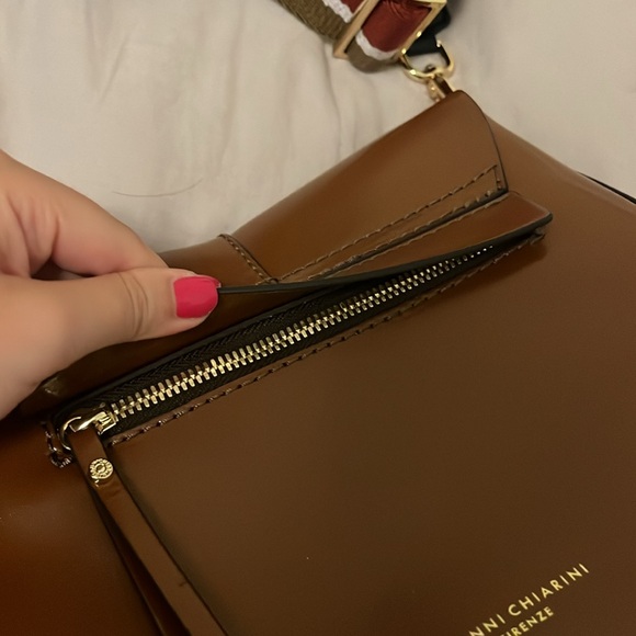 Gianni Chiarini Leather Saddle Bag - Picture 7 of 13